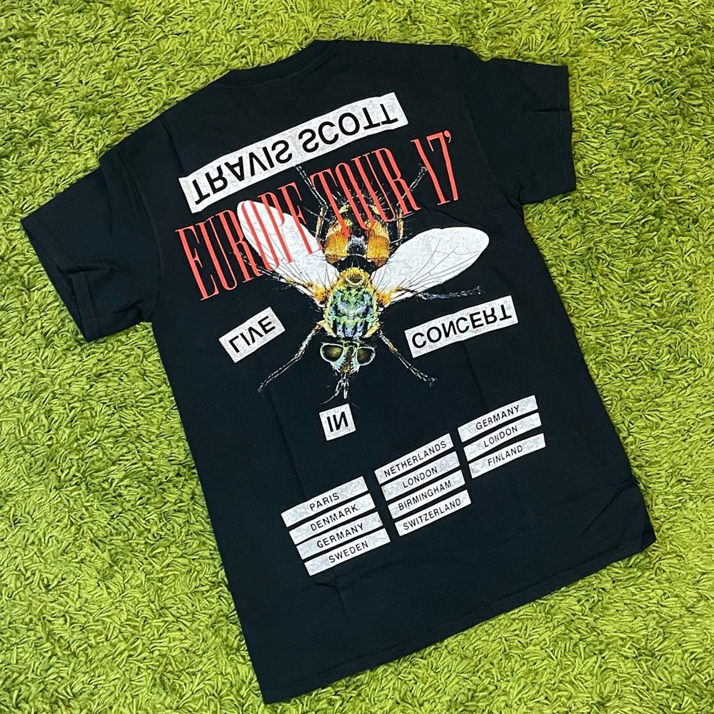 Travis Scott Astroworld Fly Tee size small brand new